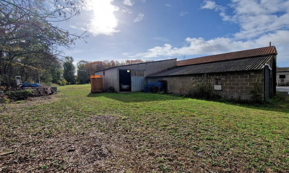 Maison à LE LOROUX-BOTTEREAU