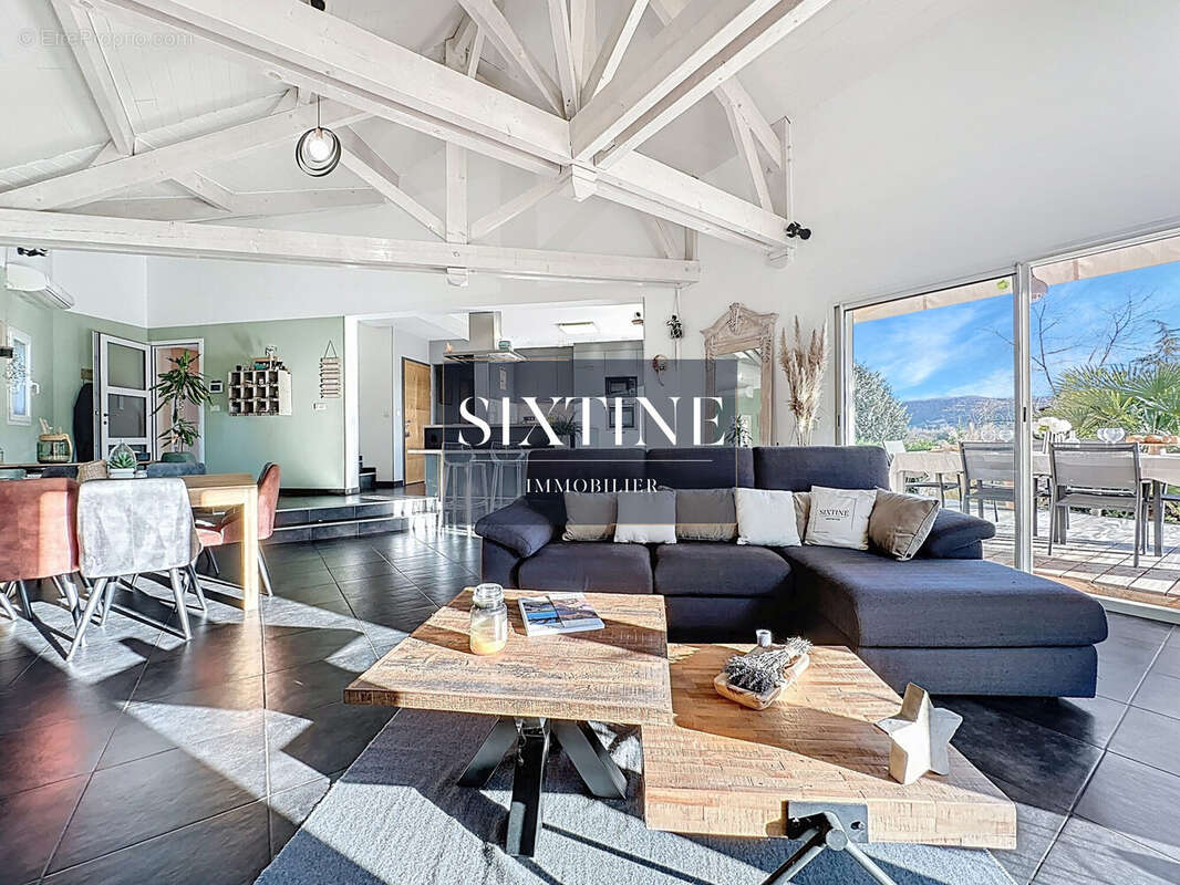 Maison à SAINT-CHEF