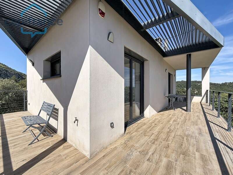 À vendre : maison  de 105 m² avec vue imprenable sur la vallée d'Anduze , terrain env.1096m2 - photo 3