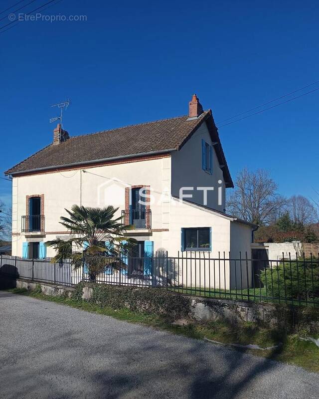 Photo 1 - Maison à LAVAVEIX-LES-MINES