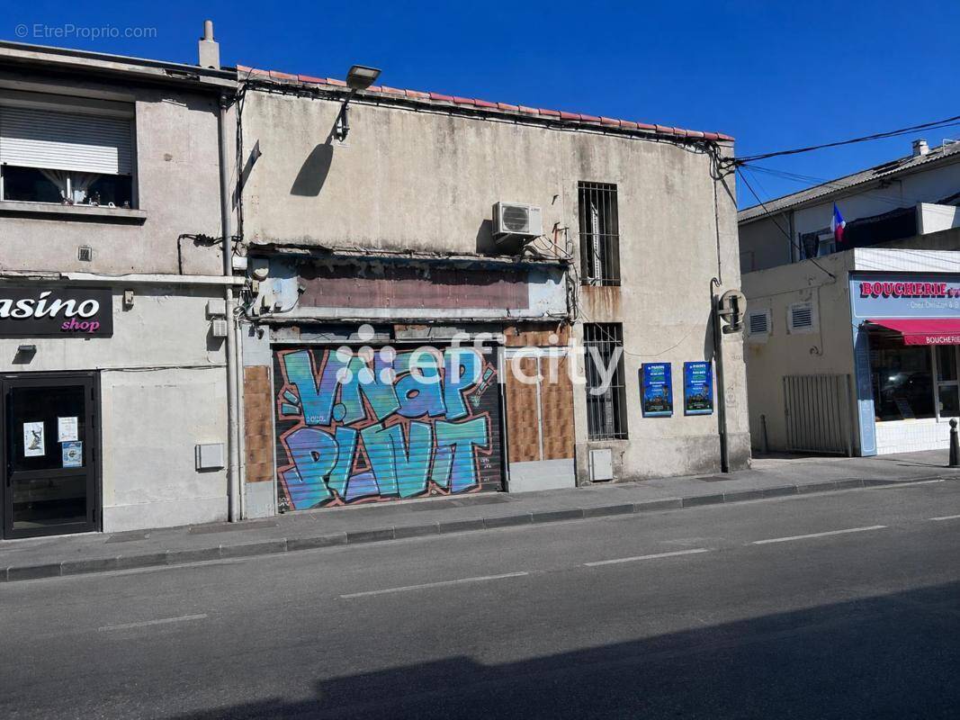 Commerce à MARSEILLE-8E