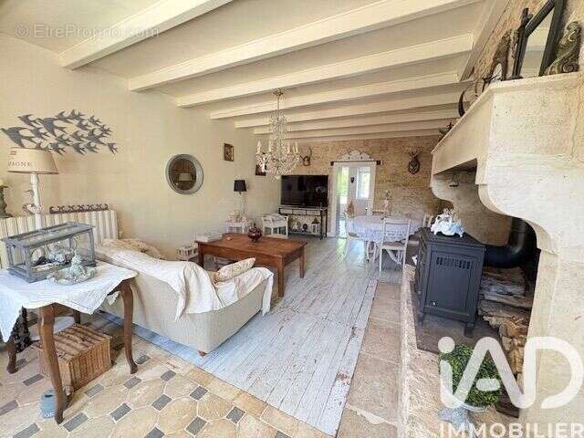 Maison 229 m² à Montjean  - photo 5