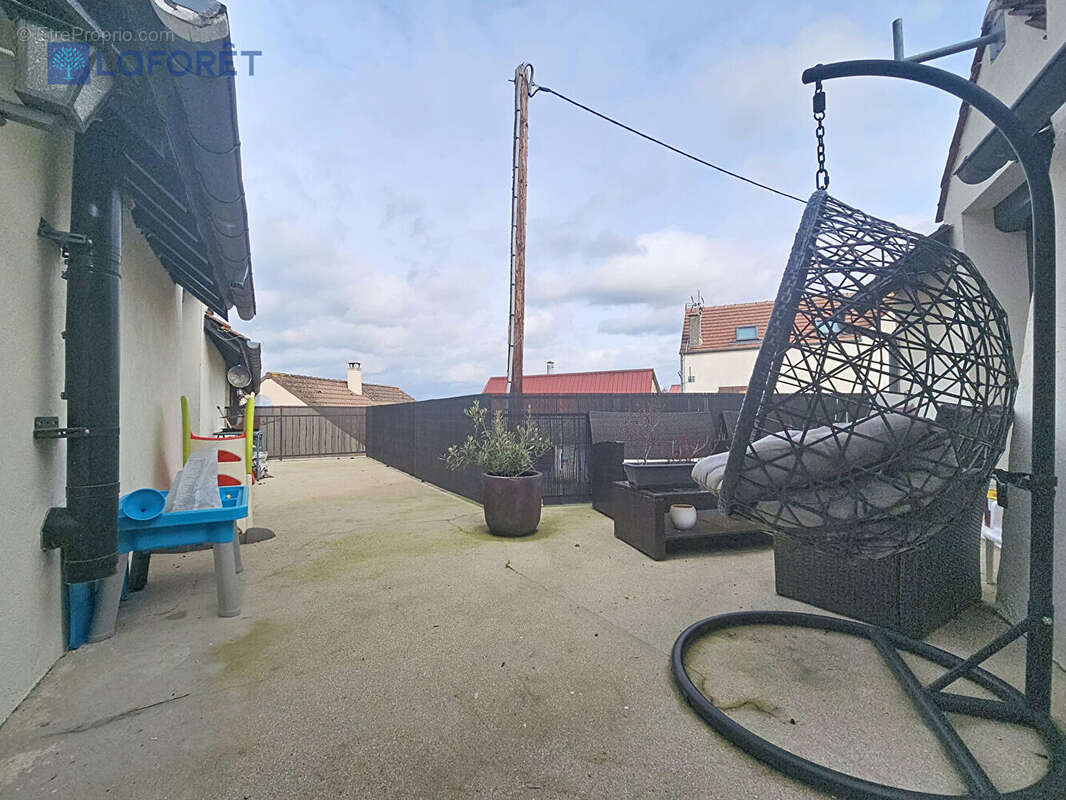 Appartement à MONTRY