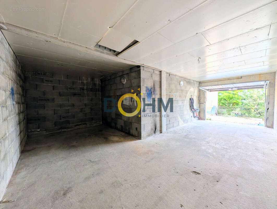 A vendre ! maison de type 4 avec garage sur un terrain 366 m2 - photo 11