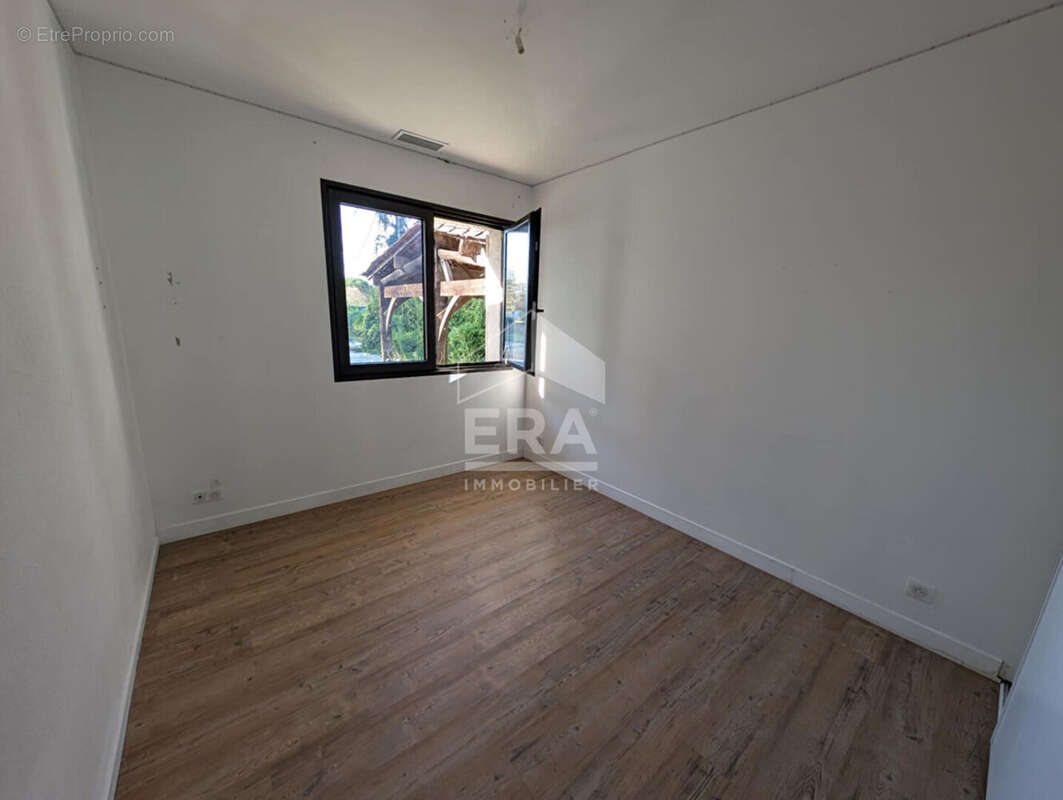 Maison à MONTPON-MENESTEROL