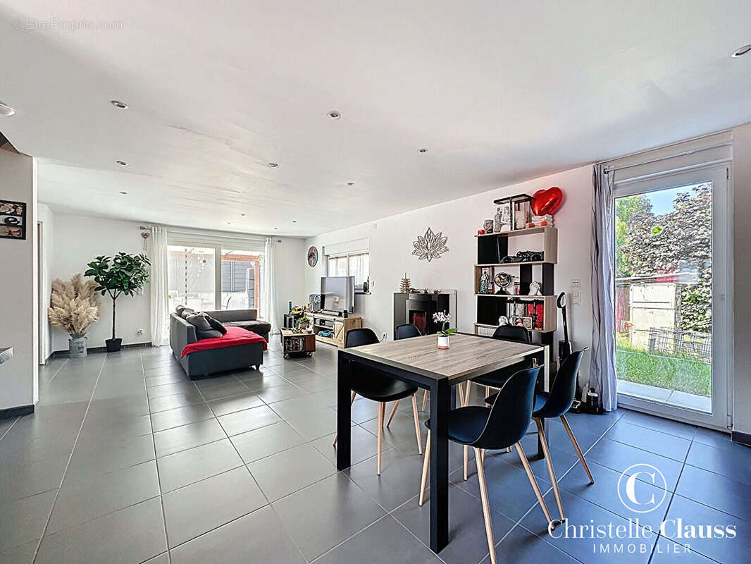 Maison à WESTHOUSE-MARMOUTIER