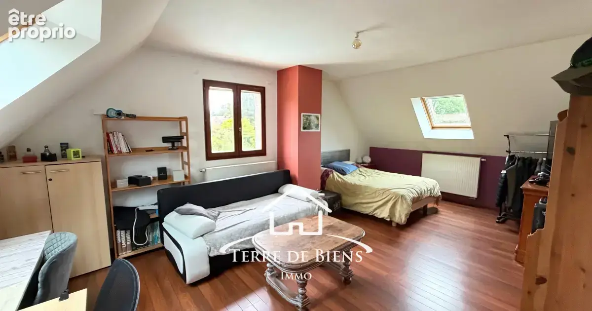 Exclusivité: Maison familiale, 150m2, pièce de vie de 60m2, 4 chambres, vie de plain-pied, sous-sol complet et - photo 13