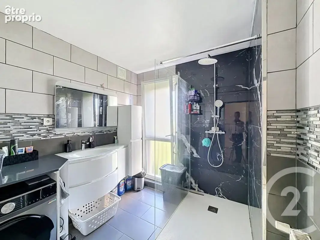 Appartement 4 pièces 76 m² à vendre à Saint-Fons (69190) - photo 20