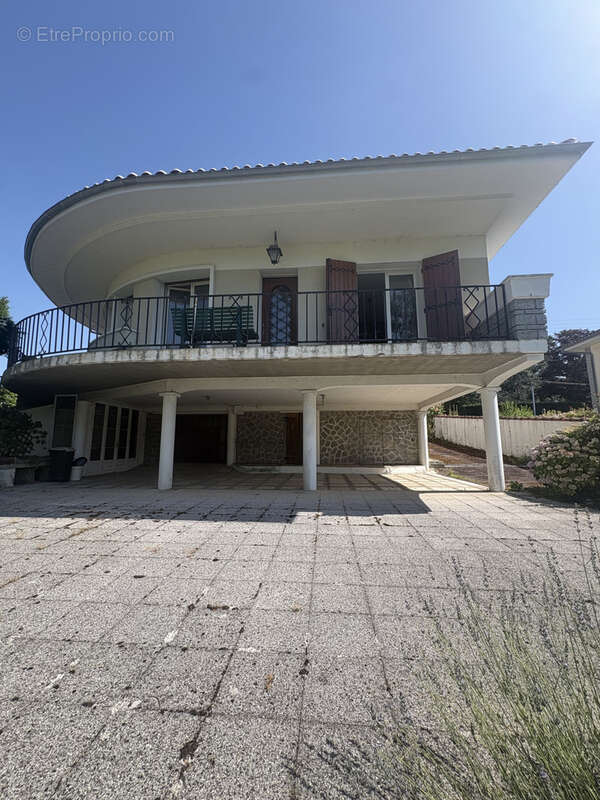 Maison à CHABANAIS