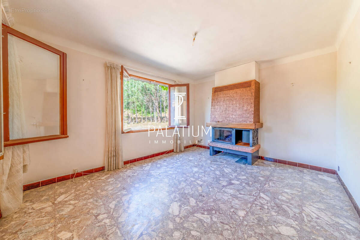 Maison 150 m² à Greoux-Les-Bains  - photo 6