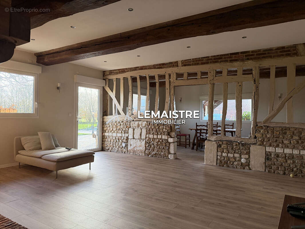 Maison à ANGERVILLE-L&#039;ORCHER