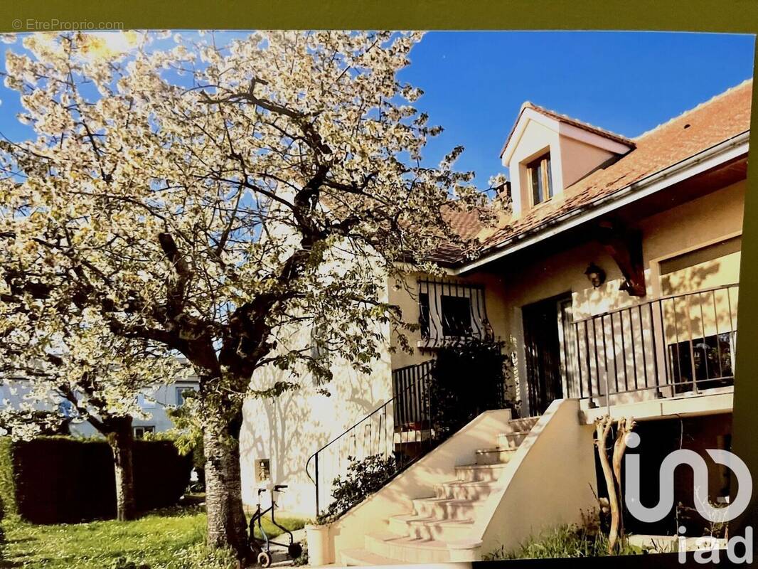 Photo 1 - Maison à COURTENAY