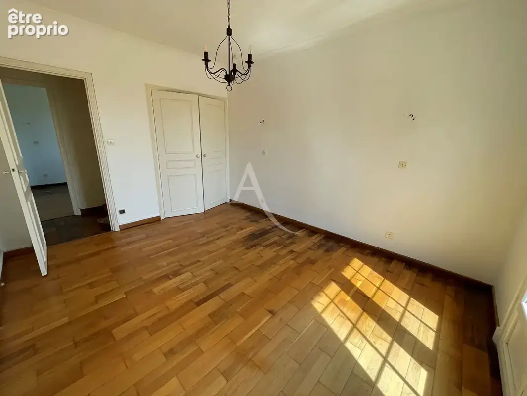 Maison L Isle Jourdain 4 pièce(s) 90 m2 - photo 10