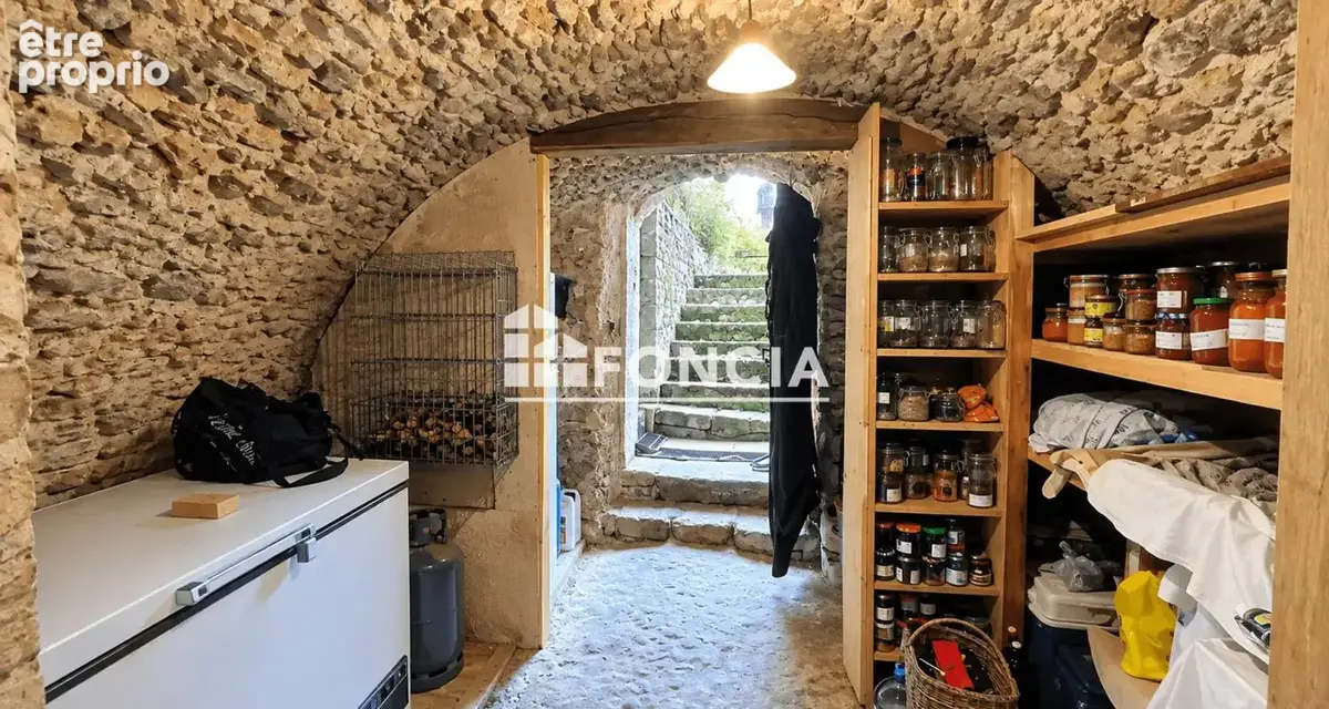 Maison 6 pièces avec dépendances sur  env. 1 750 m² de terrain - photo 15