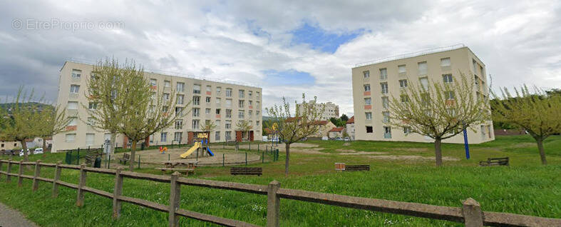 Appartement à SAINT-PAUL-EN-JAREZ