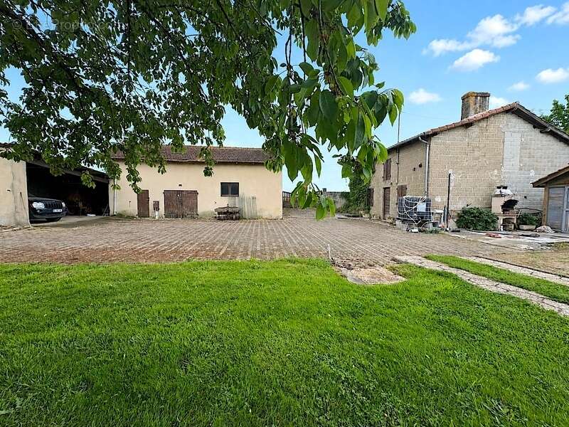 Maison à AIRE-SUR-L'ADOUR