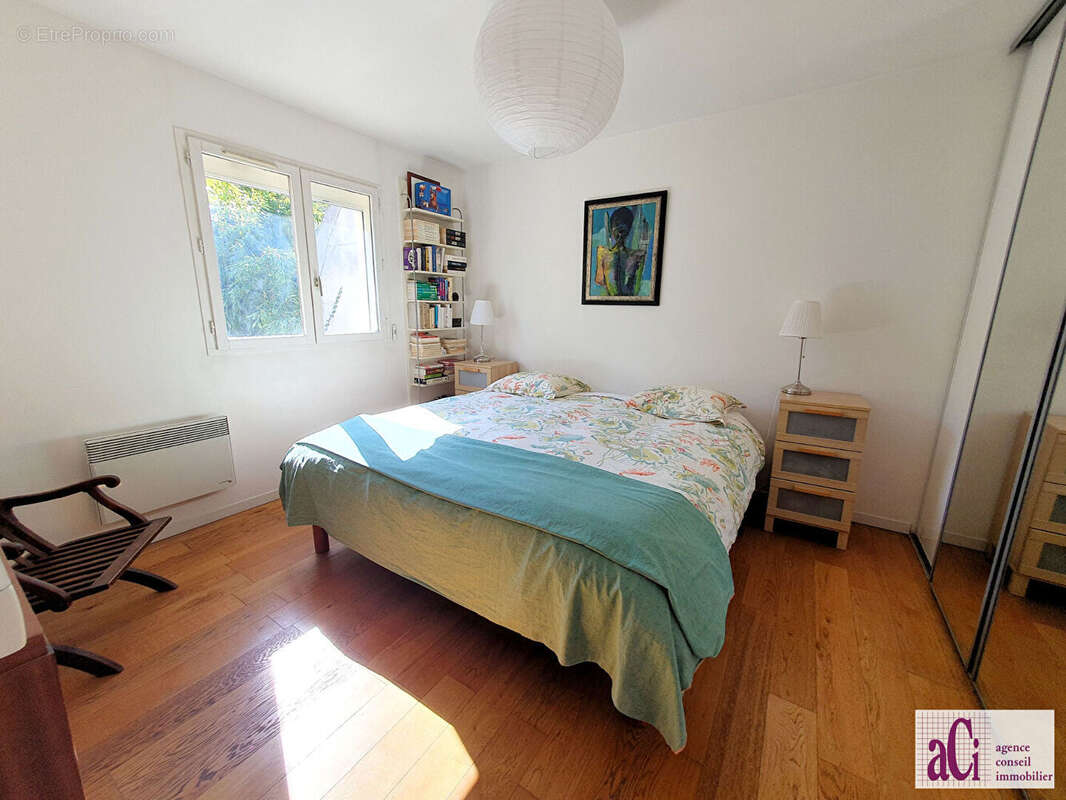 Maison à L'HAY-LES-ROSES