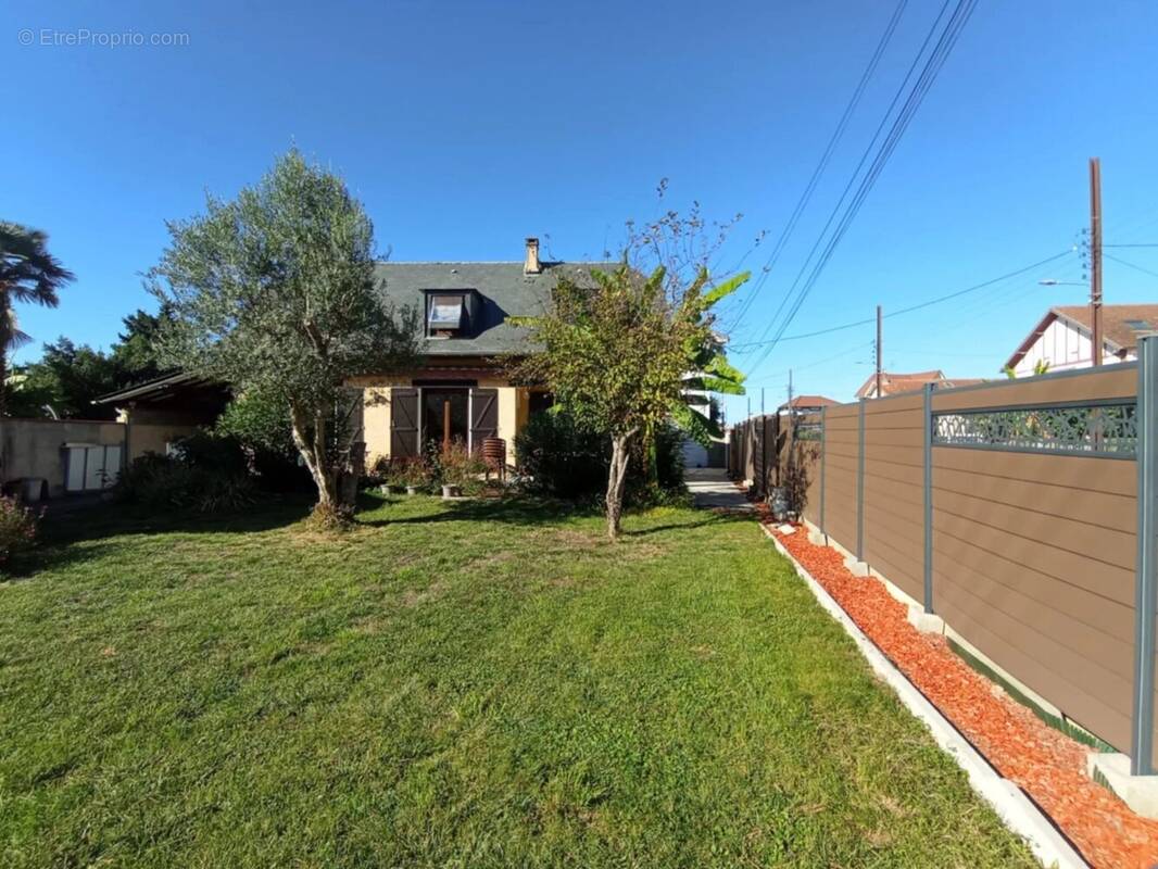 Maison à TARBES