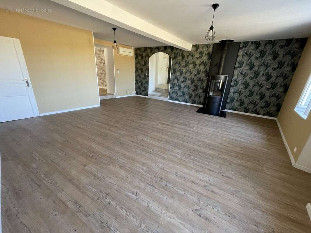 Maison 220 m² à Paizay-Le-Sec  - photo 3