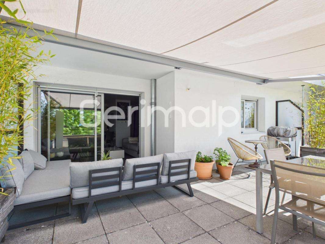 Appartement à GROISY