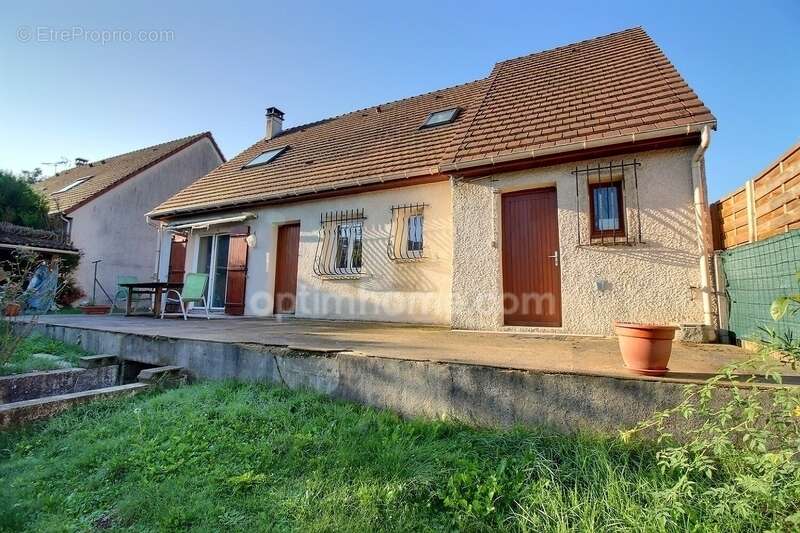 Maison à ECQUEVILLY