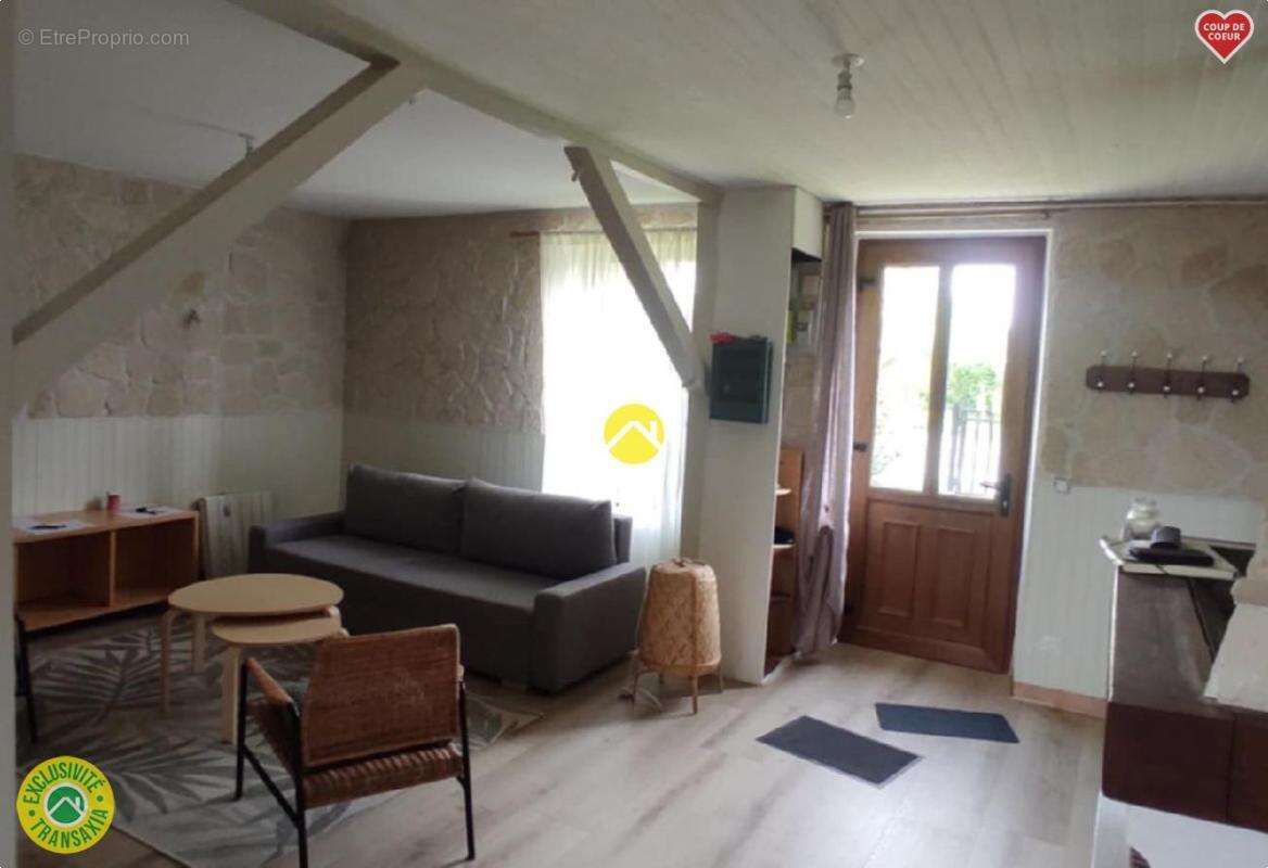 Maison bord de route - photo 10