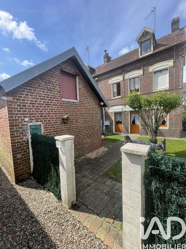 Photo 2 - Maison à DEVILLE-LES-ROUEN