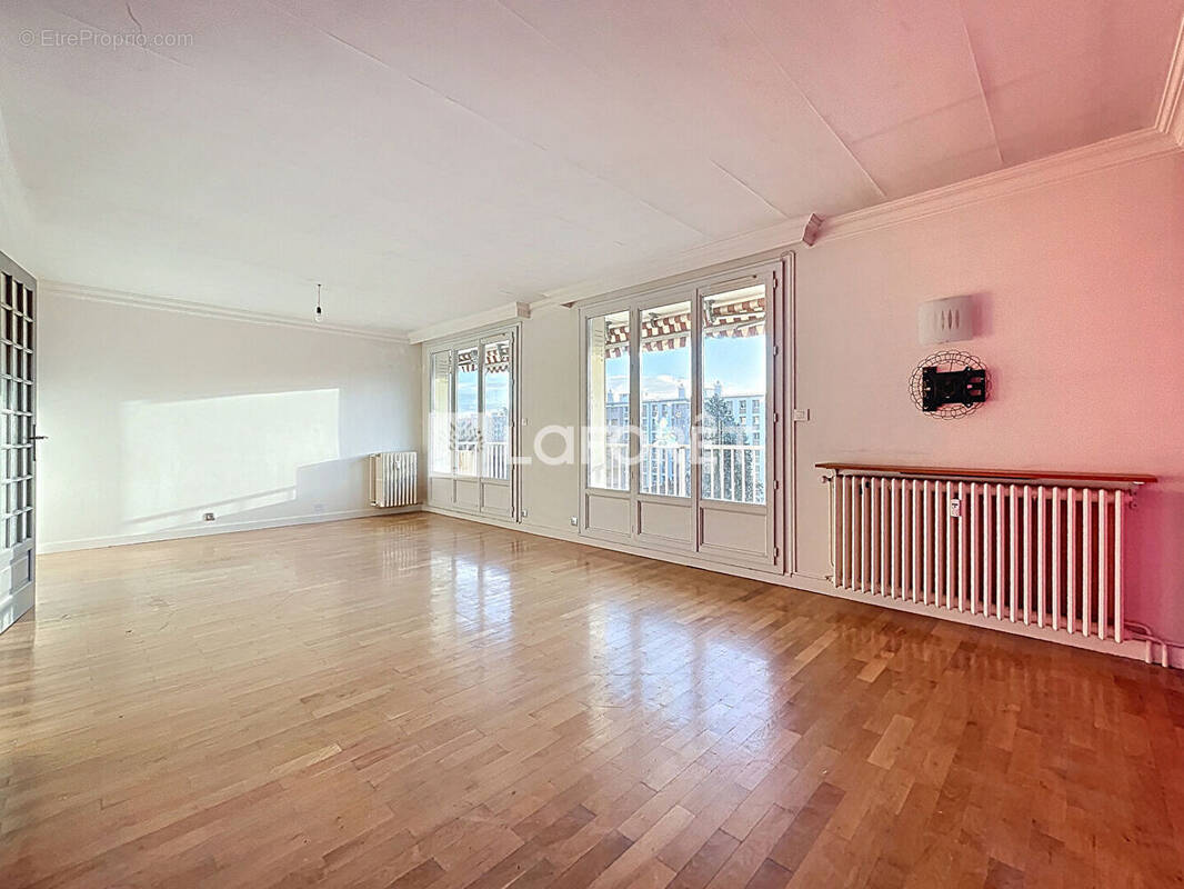 Appartement à CALUIRE-ET-CUIRE