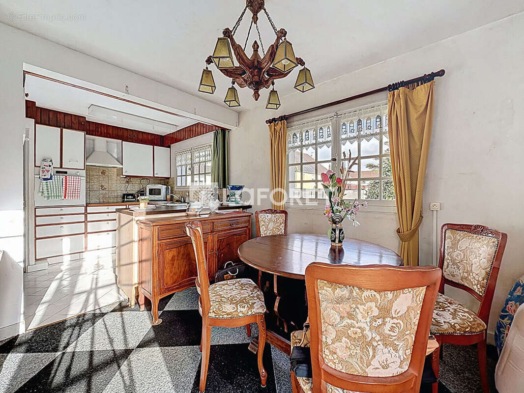 Maison à OUISTREHAM