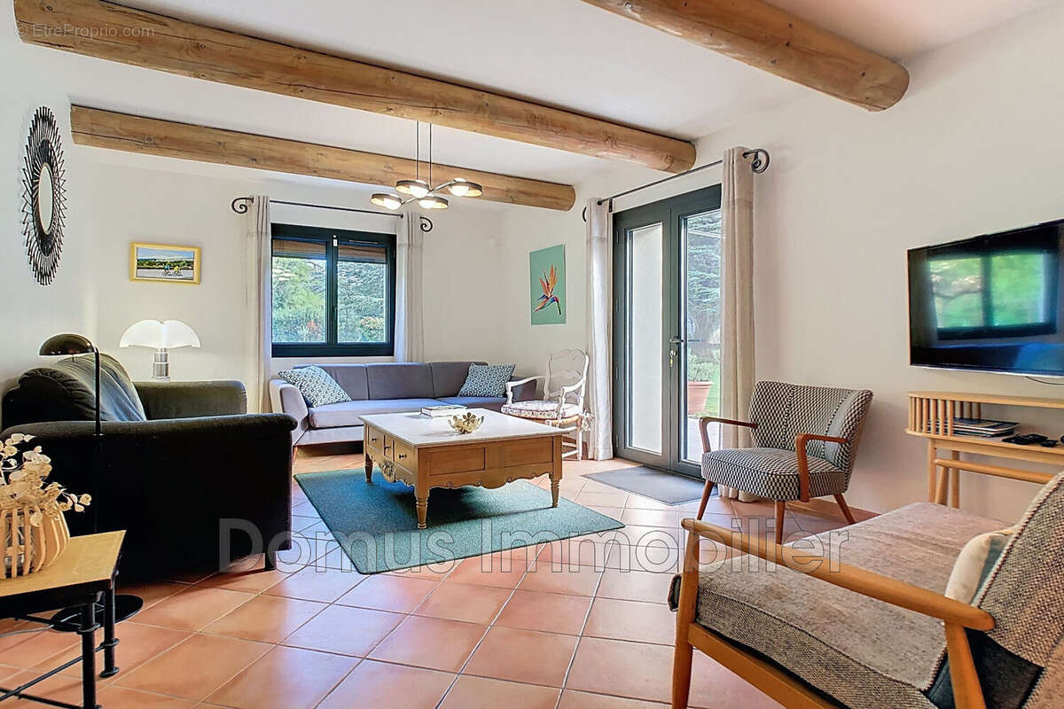 Maison à MORIERES-LES-AVIGNON