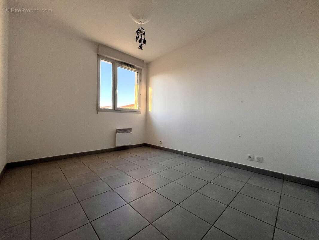 Saint-simon - spacieux t2 de 41,60m² avec balcon et 2 places de parkings - photo 10
