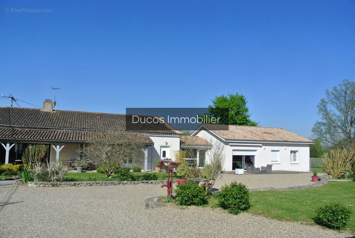 Maison à MAUVEZIN-SUR-GUPIE