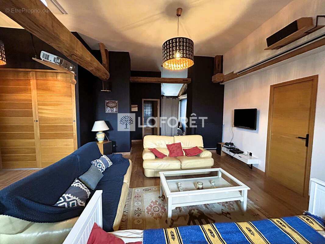 Maison à SAINT-NICOLAS-DE-LA-GRAVE