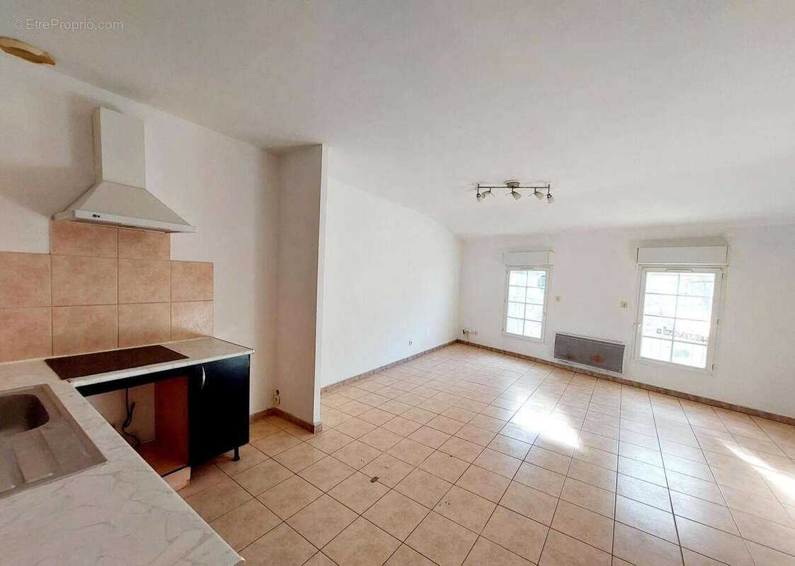 Appartement à LUNEL