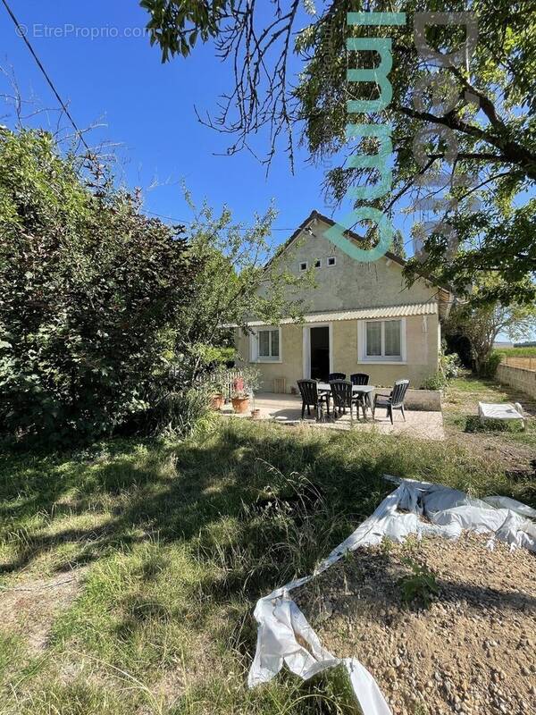 Maison à LUZE