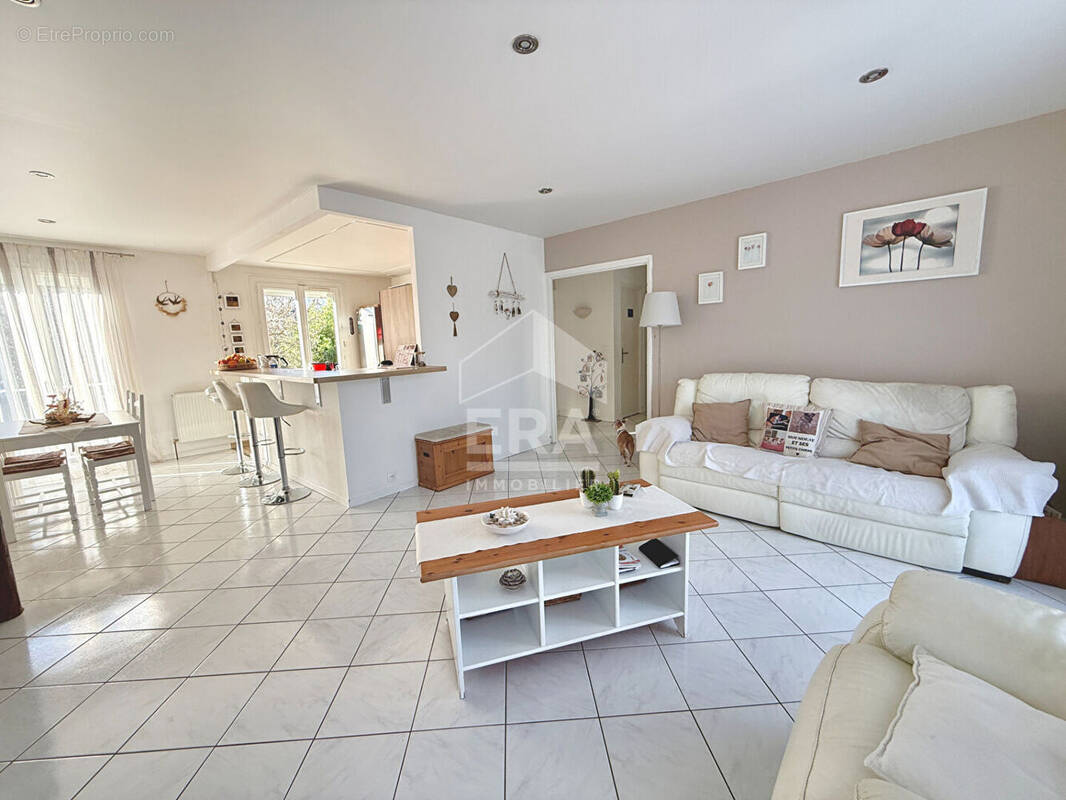 Maison à PONTAULT-COMBAULT