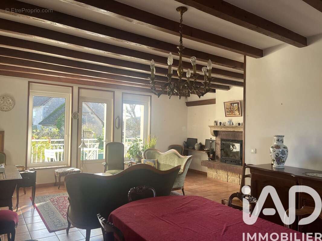 Photo 6 - Maison à THOISY-LA-BERCHERE