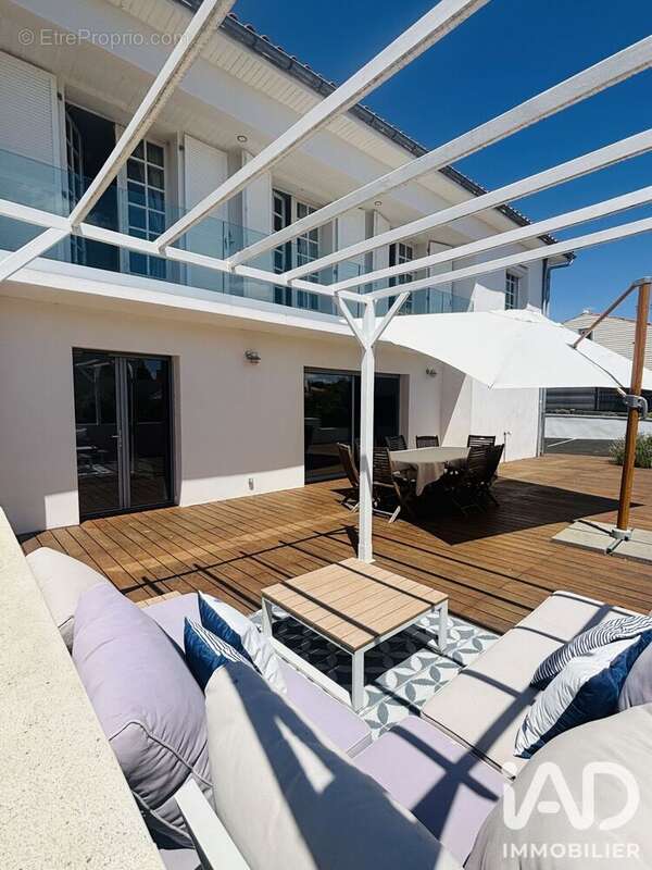 Maison 172 m² à Puilboreau  - photo 4