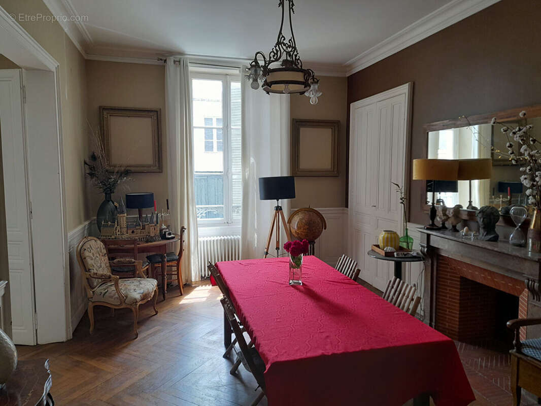 Maison à CHATEAU-GONTIER