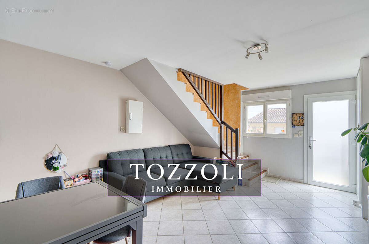 Appartement à SAINT-GEORGES-D'ESPERANCHE