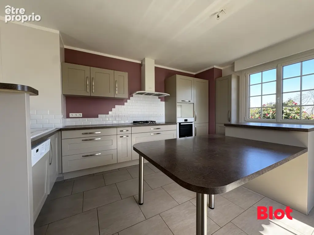 Maison 168 m² à Talensac  - photo 6