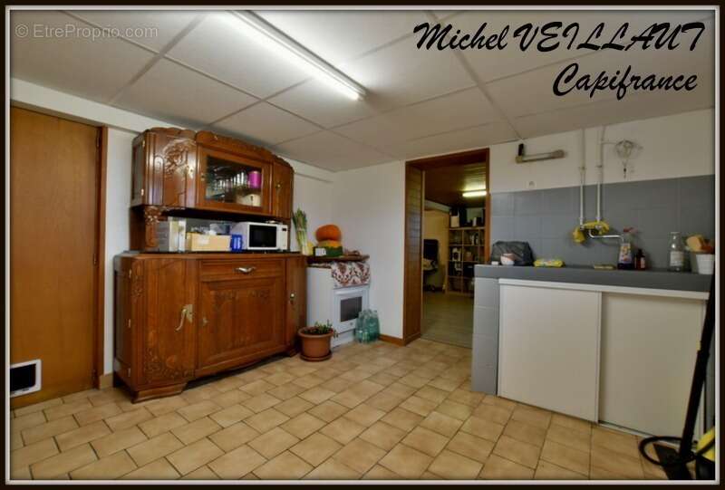 Dpt Allier (03), à vendre TREVOL maison P9 de 193 m² - Terrain de 2 505,00 m² - photo 21