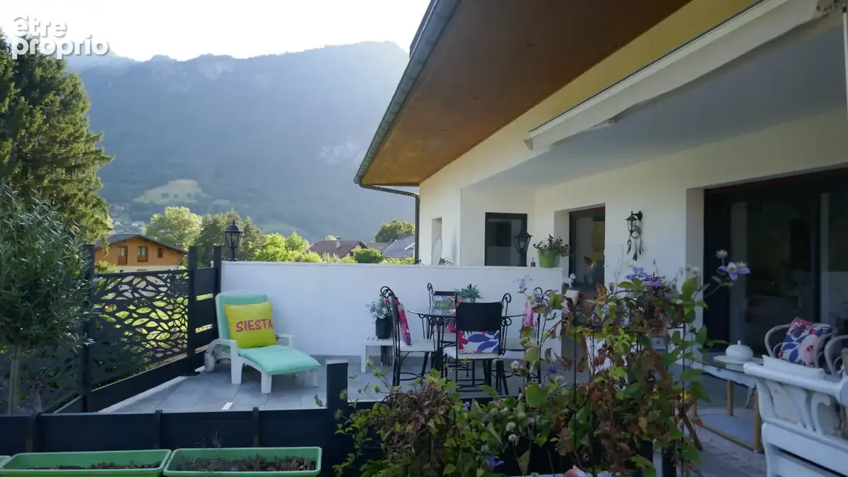 Maison à UGINE
