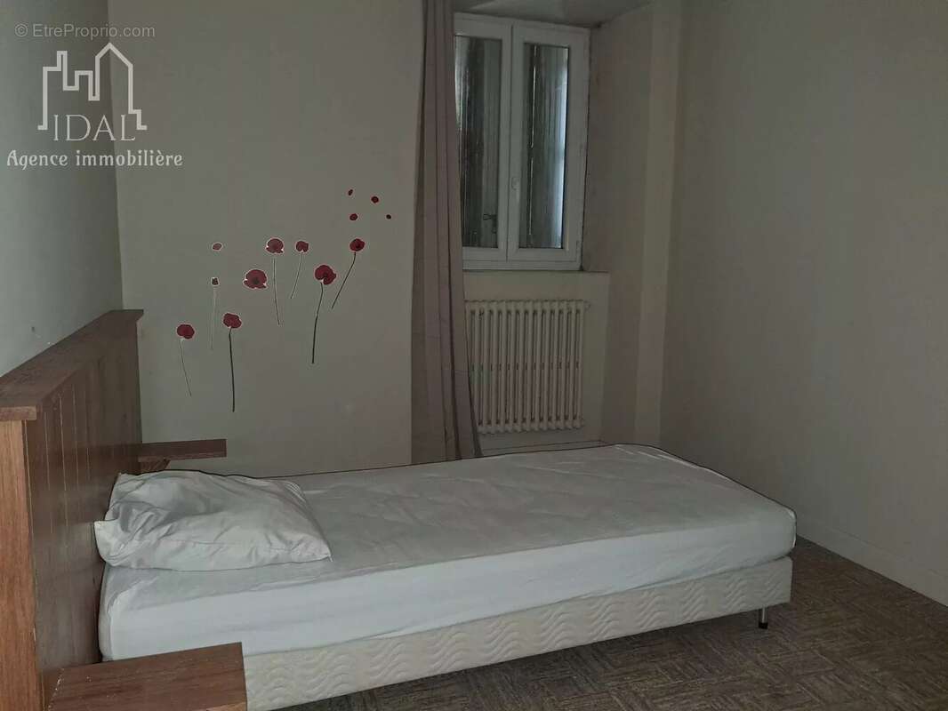 Maison à SAINT-PIERRE-DE-NOGARET