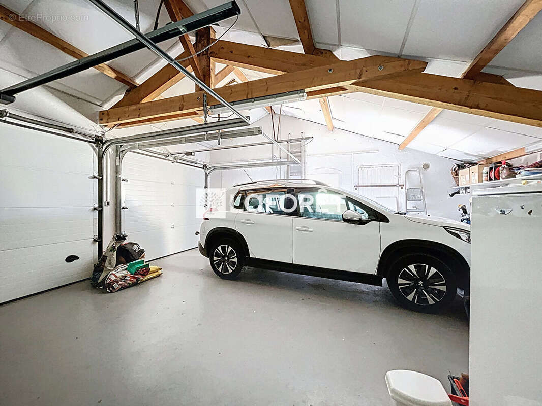 Maison à MONTMERLE-SUR-SAONE