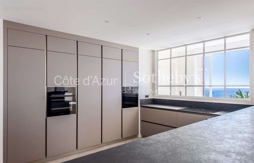 Appartement à BEAULIEU-SUR-MER
