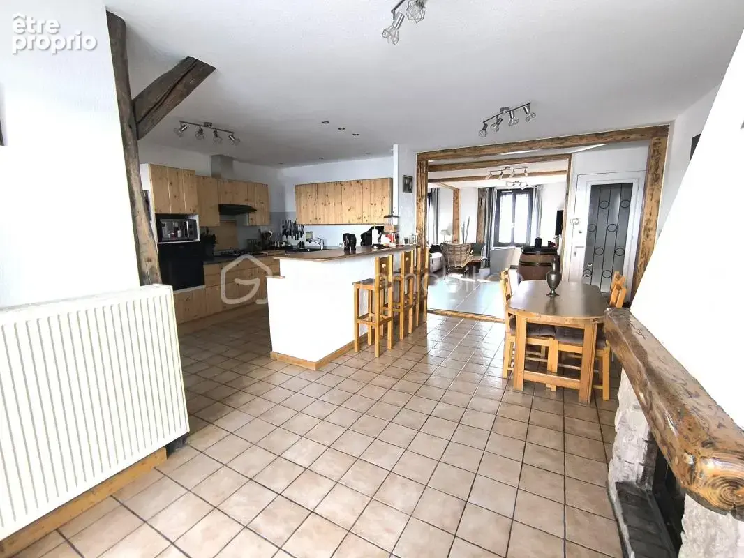 Coup de cœur : maison rénovée avec terrasse, jacuzzi et grand garage - photo 6