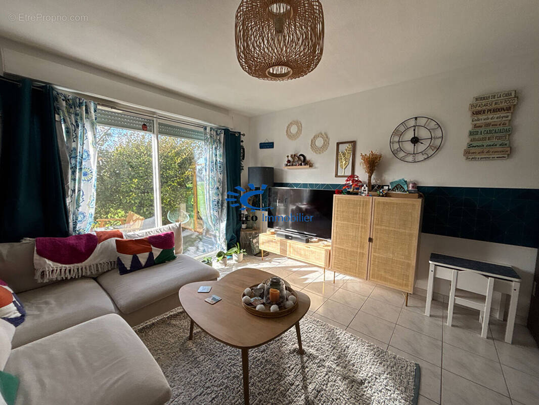 Maison à SAINT-SAUVEUR-D'AUNIS