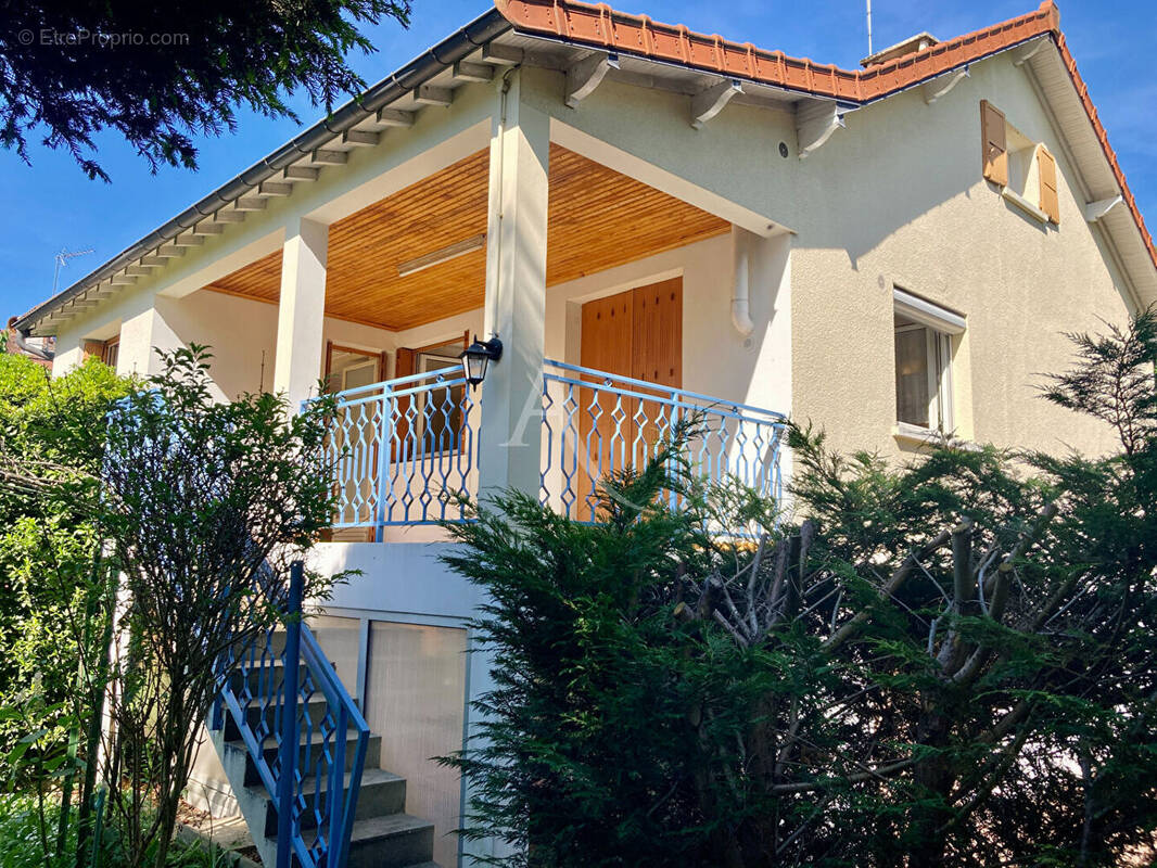 Maison à BRY-SUR-MARNE