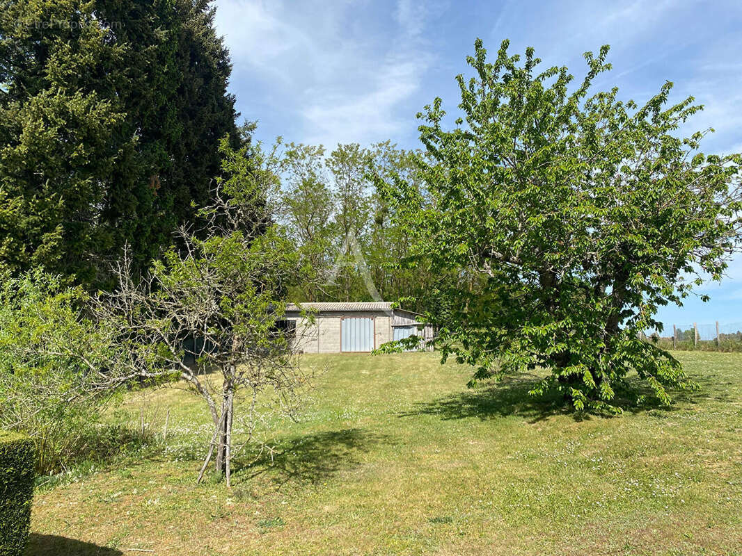 Maison à FAY-AUX-LOGES